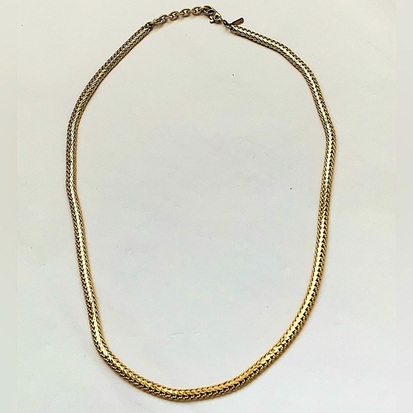 #SOLD# VINTAGE MONET GOLD-PLATED CUBAN WHEAT FILAGREE LINK ADJUSTABLE NECKLACE - Picture 5 of 14